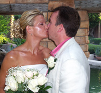 You may now seal your promises with a kiss!